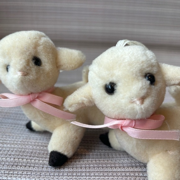 Rare (2) -Vtg. R Dakin Wool Lamb 1983 Mini 3.5" Plush Sheep Collectibles - Picture 10 of 13